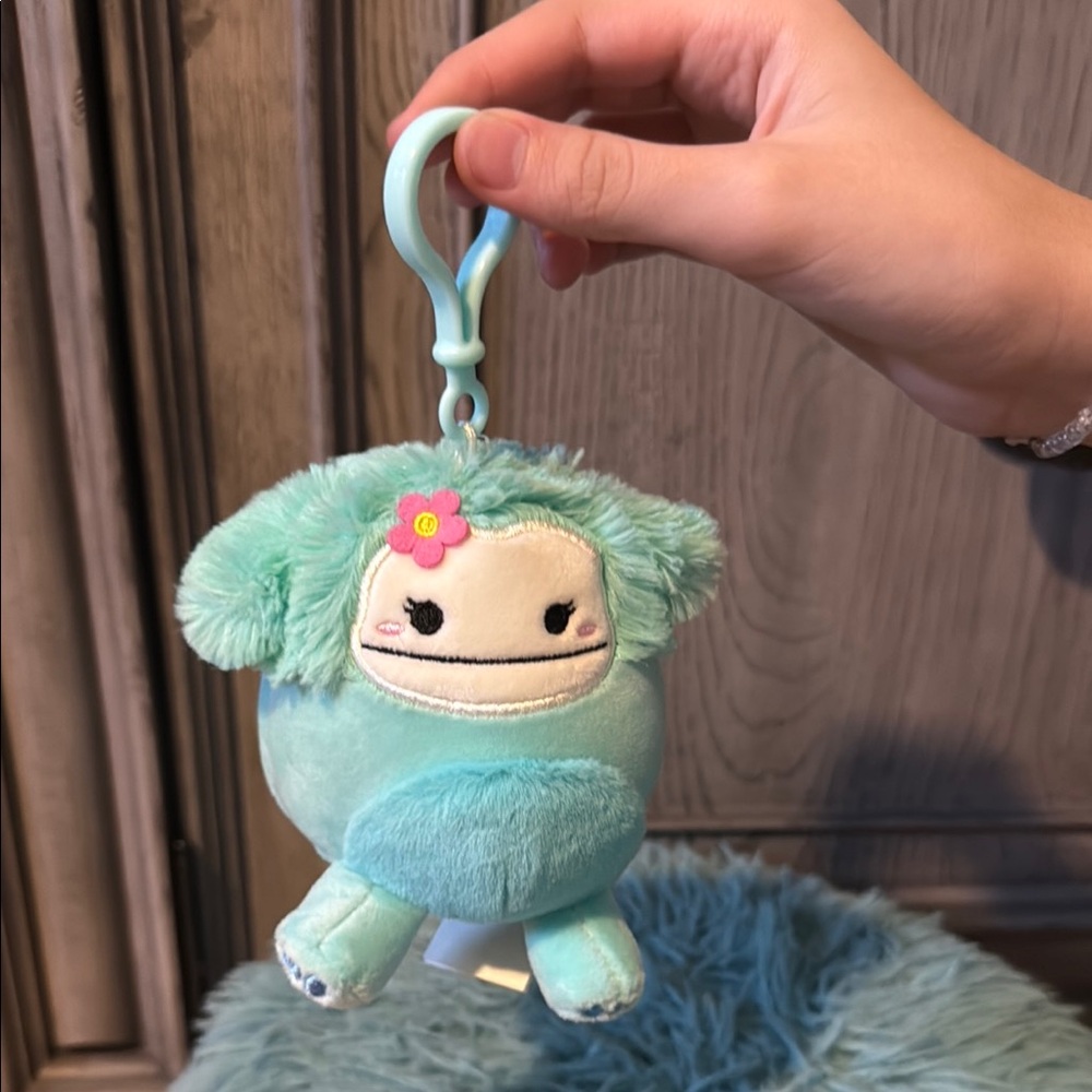 Plush Pet Toy with Clip - Blue - Picture 2 of 4
